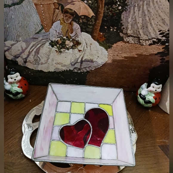 Handmade Stained glass heart ❤️💖 Candy 🍬 Dish Pink/Yellow and Red🥣Nice!🏘🎁 - Picture 9 of 11